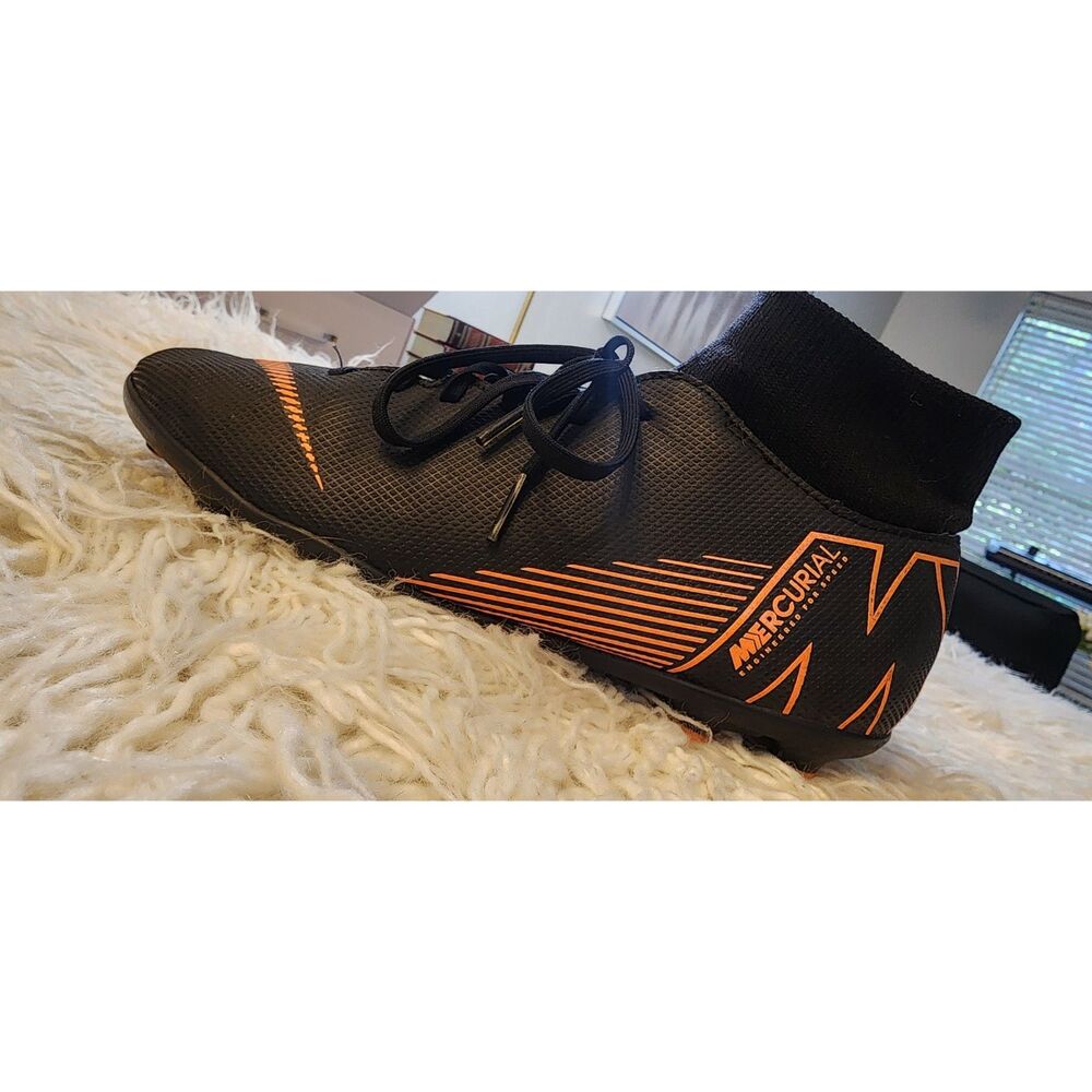 Nike Mercurial Superfly 6 Club FG/MG Soccer Cleats – Men’s US 7 –